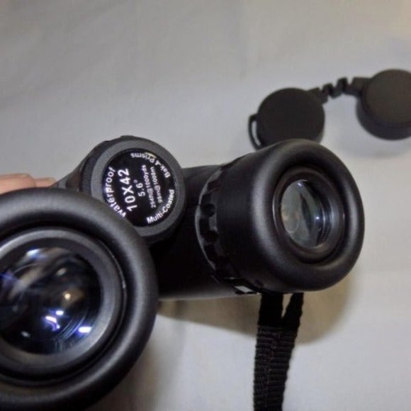 Celestron – Outland X 8x42 Binoculars – Waterproof & Fogproof – Binoculars - Picture 2 of 3